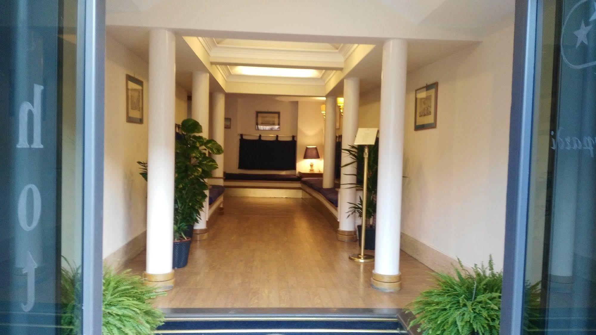 Hotel Leopardi Неаполь Экстерьер фото