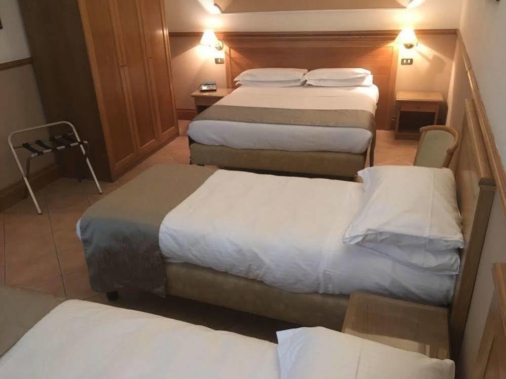 Hotel Leopardi Неаполь Экстерьер фото